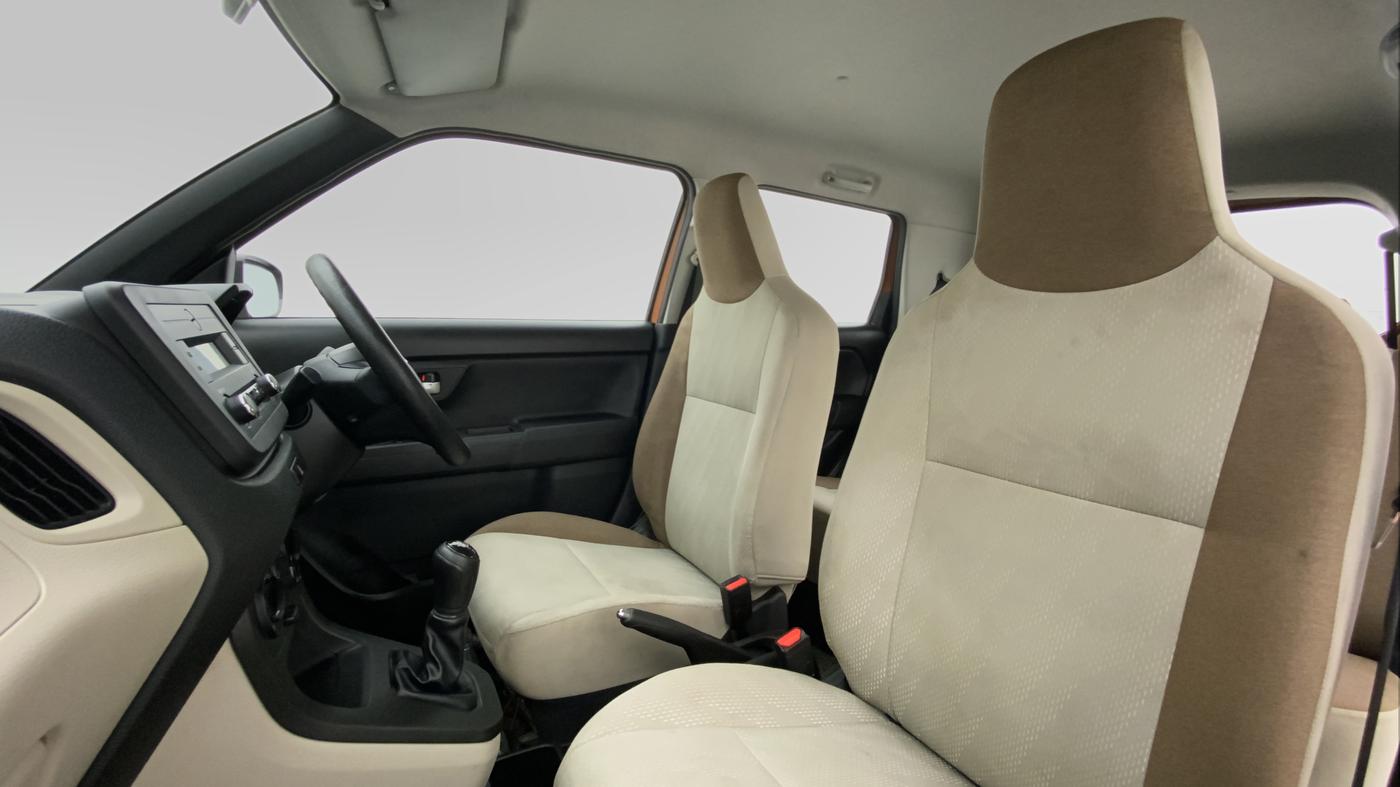 2019 Maruti New Wagon-R VXI 1.0, Petrol, Manual, 9,770 km, Right Side Front Door Cabin