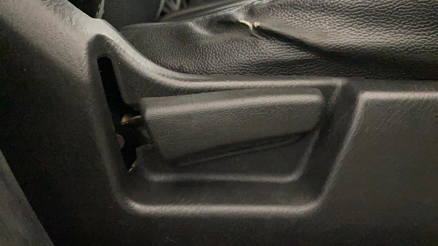 2021 Maruti Alto VXI PLUS, Petrol, Manual, 55,500 km, Driver Side Adjustment Panel