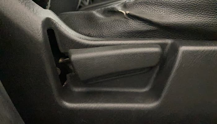 2021 Maruti Alto VXI PLUS, Petrol, Manual, 55,500 km, Driver Side Adjustment Panel