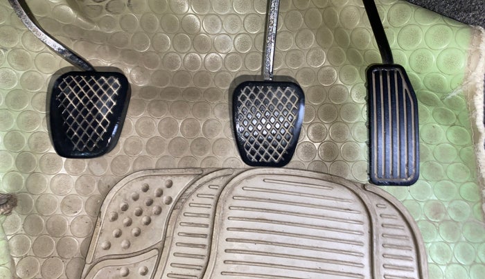 2014 Honda Amaze 1.2L I-VTEC EX, Petrol, Manual, 70,106 km, Pedals