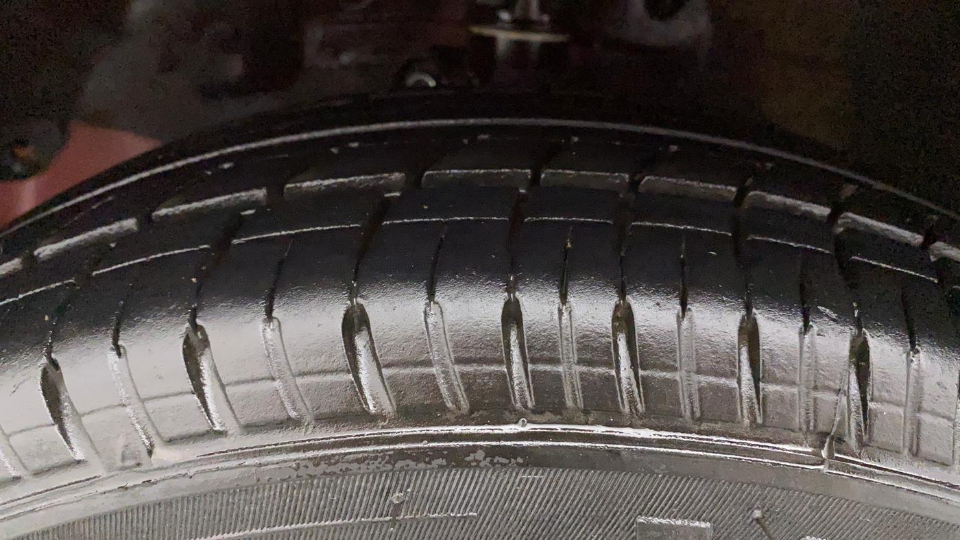 2012 Honda Brio S MT, CNG, Manual, 98,836 km, Left Front Tyre Tread