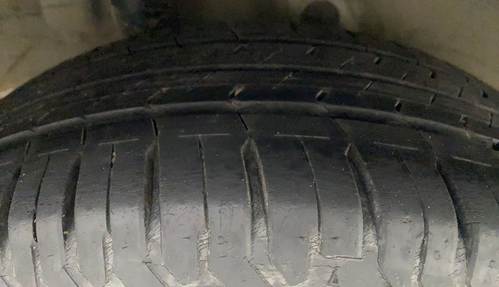 2019 Hyundai Verna 1.6 VTVT SX, Petrol, Manual, 26,115 km, Right Rear Tyre Tread