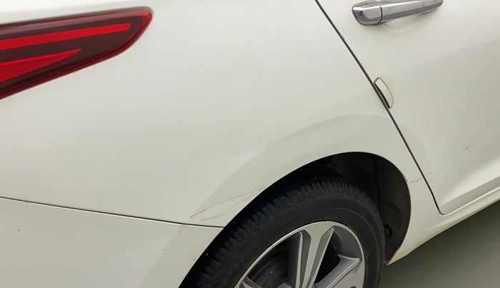 2019 Hyundai Verna 1.6 VTVT SX, Petrol, Manual, 26,115 km, Right quarter panel - Minor scratches