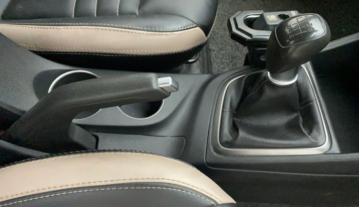 2019 Hyundai Verna 1.6 VTVT SX, Petrol, Manual, 26,115 km, Gear Lever