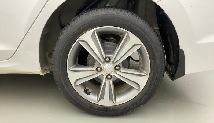 2019 Hyundai Verna 1.6 VTVT SX, Petrol, Manual, 26,115 km, Left Rear Wheel