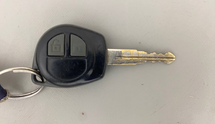 2016 Maruti Swift VDI, Diesel, Manual, 89,132 km, Key Close Up