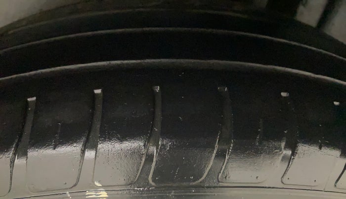 2016 Maruti Swift VDI, Diesel, Manual, 89,132 km, Left Rear Tyre Tread