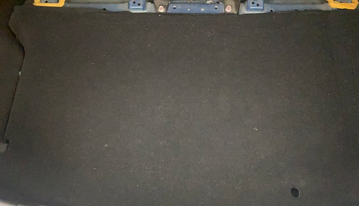 2017 Maruti IGNIS DELTA 1.2, Petrol, Manual, 14,249 km, Boot Inside