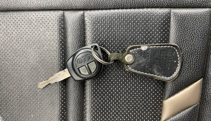 2017 Maruti IGNIS DELTA 1.2, Petrol, Manual, 14,249 km, Key Close Up