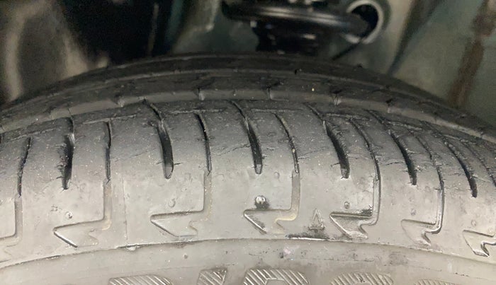 2017 Maruti IGNIS DELTA 1.2, Petrol, Manual, 14,249 km, Left Front Tyre Tread