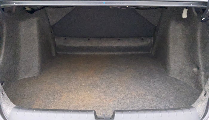 2021 Honda City V MT PETROL, Petrol, Manual, 1,498 km, Boot Inside