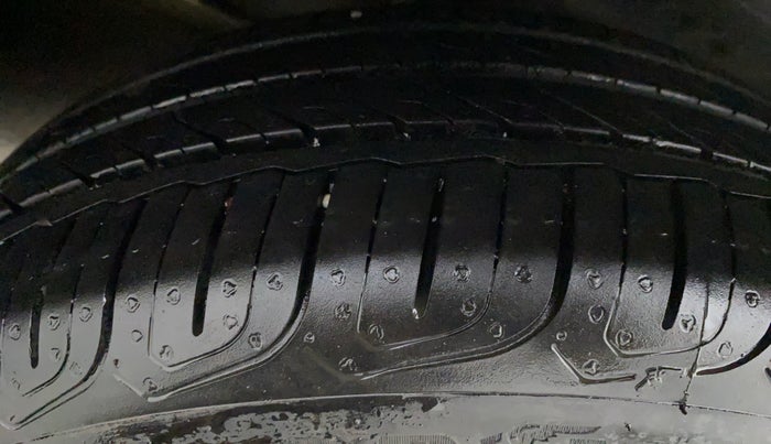 2021 Honda City V MT PETROL, Petrol, Manual, 1,498 km, Right Rear Tyre Tread