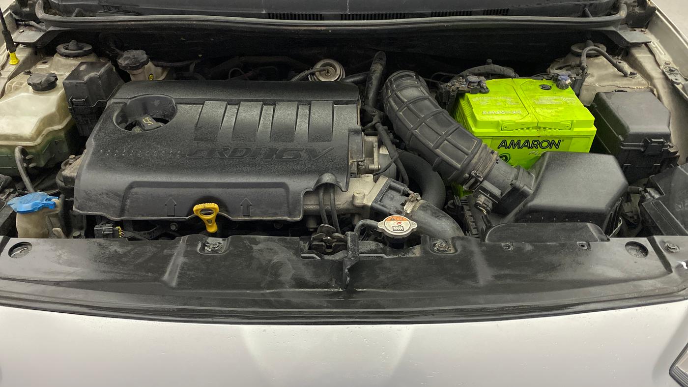 2013 Hyundai Verna FLUIDIC 1.6 CRDI EX, Diesel, Manual, 1,34,450 km, Engine View