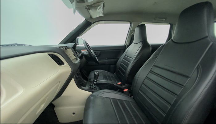 2020 Maruti New Wagon-R LXI CNG 1.0 L, CNG, Manual, 31,295 km, Right Side Front Door Cabin