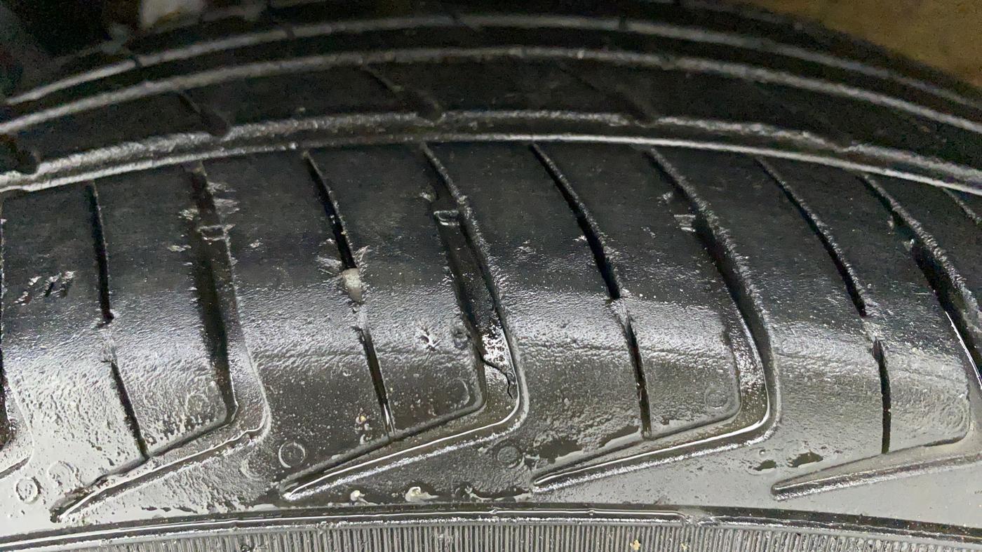 2020 Maruti New Wagon-R LXI CNG 1.0 L, CNG, Manual, 31,295 km, Left Front Tyre Tread