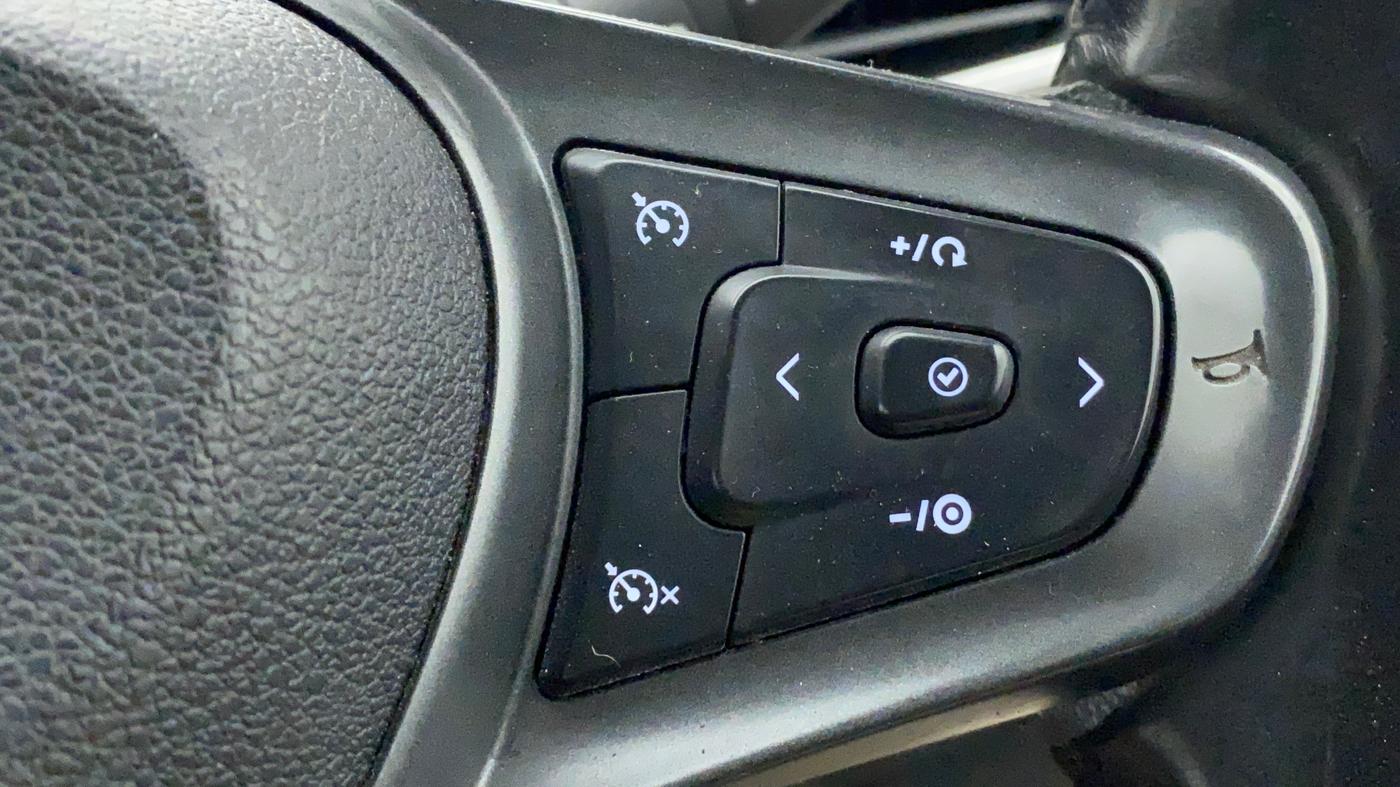 2021 Tata ALTROZ XZ PETROL, Petrol, Manual, 64,953 km, Adaptive Cruise Control