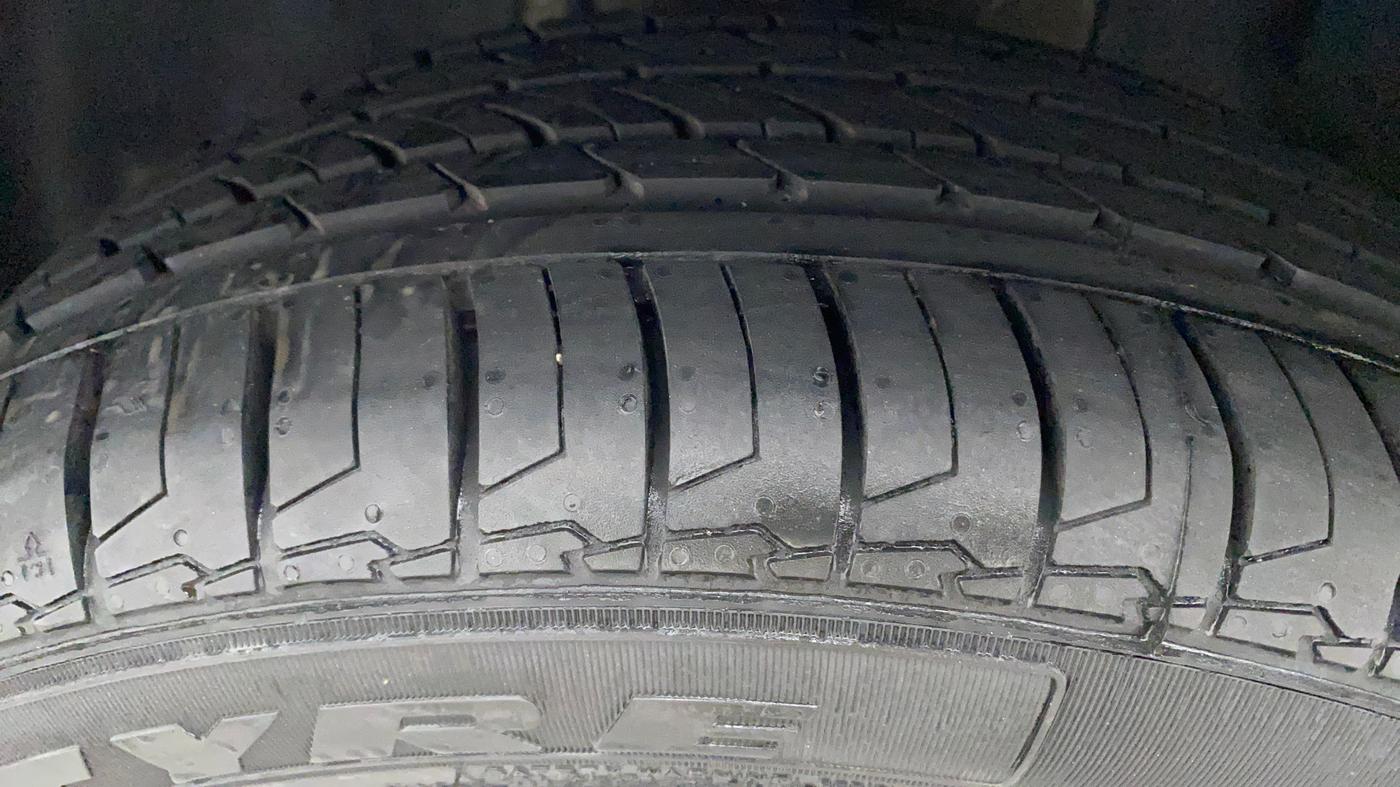 2021 Tata ALTROZ XZ PETROL, Petrol, Manual, 64,953 km, Left Front Tyre Tread