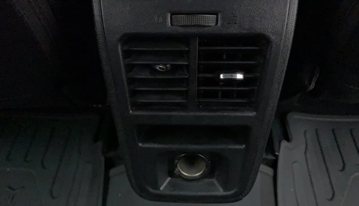 2021 Tata ALTROZ XZ PETROL, Petrol, Manual, 64,953 km, Rear AC Vents