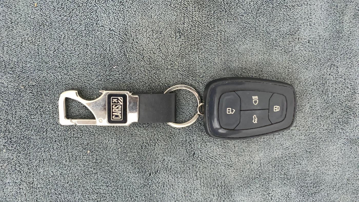 2021 Tata ALTROZ XZ PETROL, Petrol, Manual, 64,953 km, Key Close Up