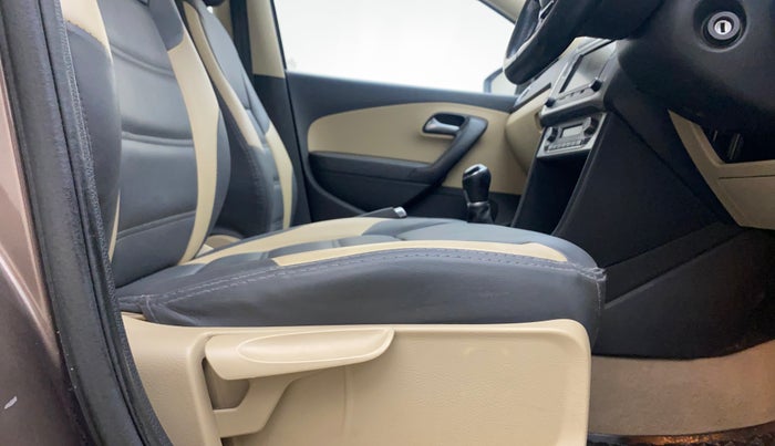 2017 Volkswagen Polo HIGHLINE1.2L, Petrol, Manual, 72,534 km, Driver Side Adjustment Panel