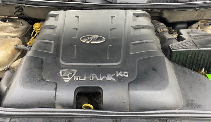 2013 Mahindra XUV500 W6, Diesel, Manual, 1,20,365 km, Engine View
