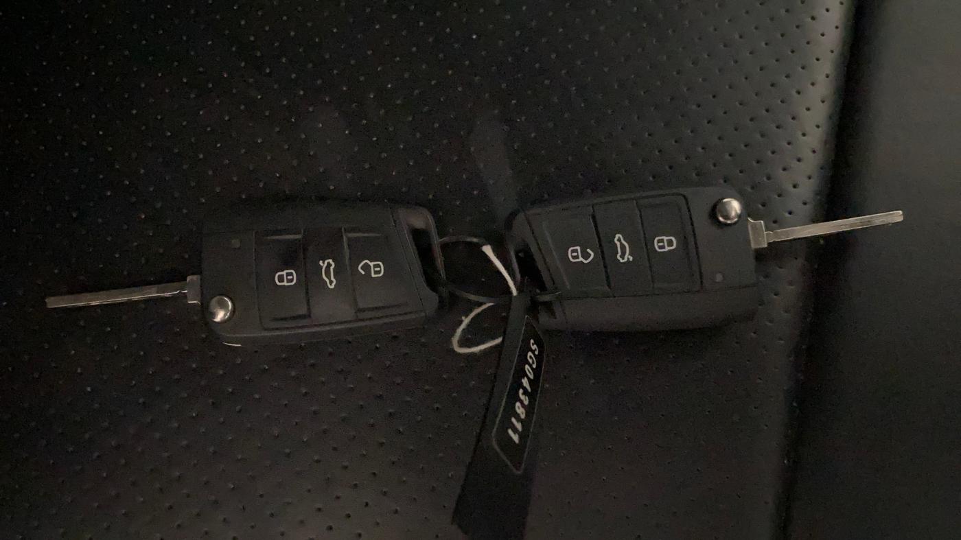 2025 Skoda Kylaq Signature AT, Petrol, Automatic, 6,467 km, Key Close Up