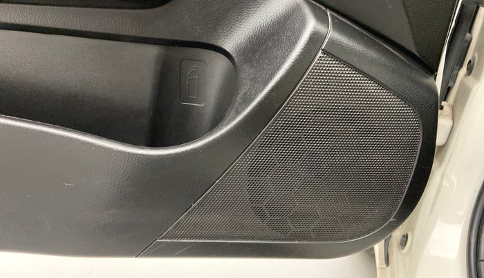 2012 Maruti Swift VXI, Petrol, Manual, 49,438 km, Infotainment system - Front speakers missing / not working