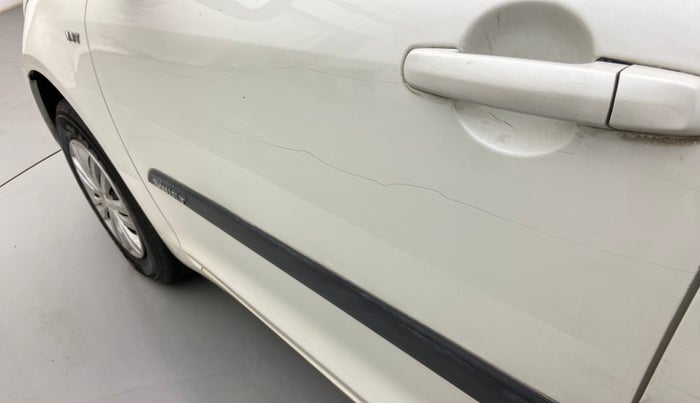 2012 Maruti Swift VXI, Petrol, Manual, 49,438 km, Front passenger door - Slightly dented