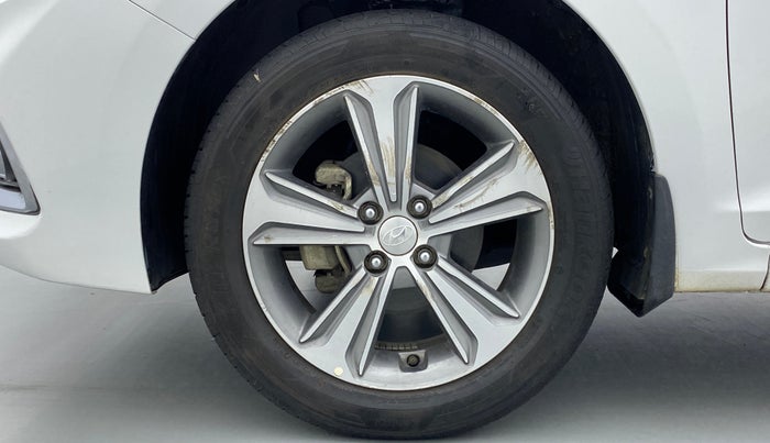 2017 Hyundai Verna 1.6 SX VTVT, Petrol, Manual, 10,705 km, Left Front Wheel