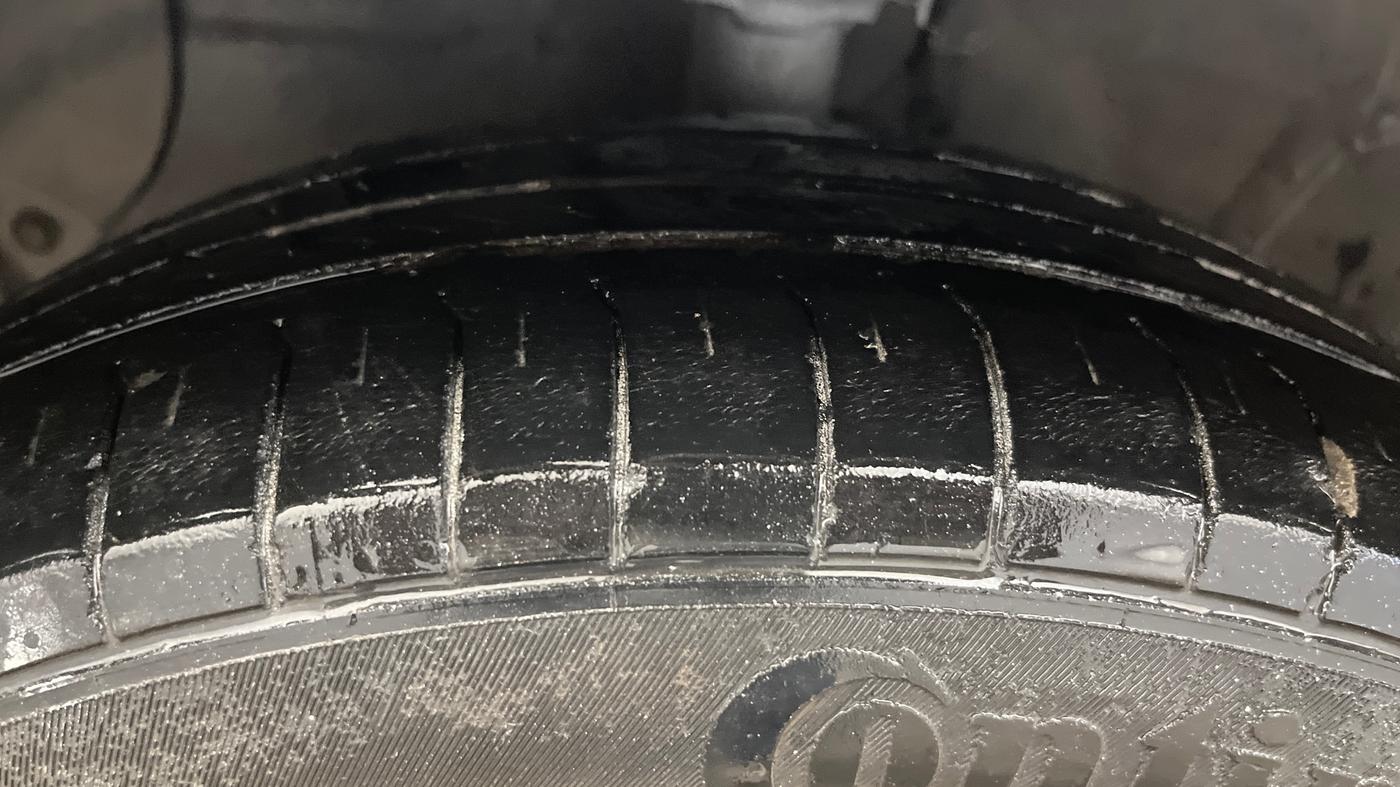 2014 Hyundai Xcent S (O) 1.2, Petrol, Manual, 90,313 km, Left Front Tyre Tread