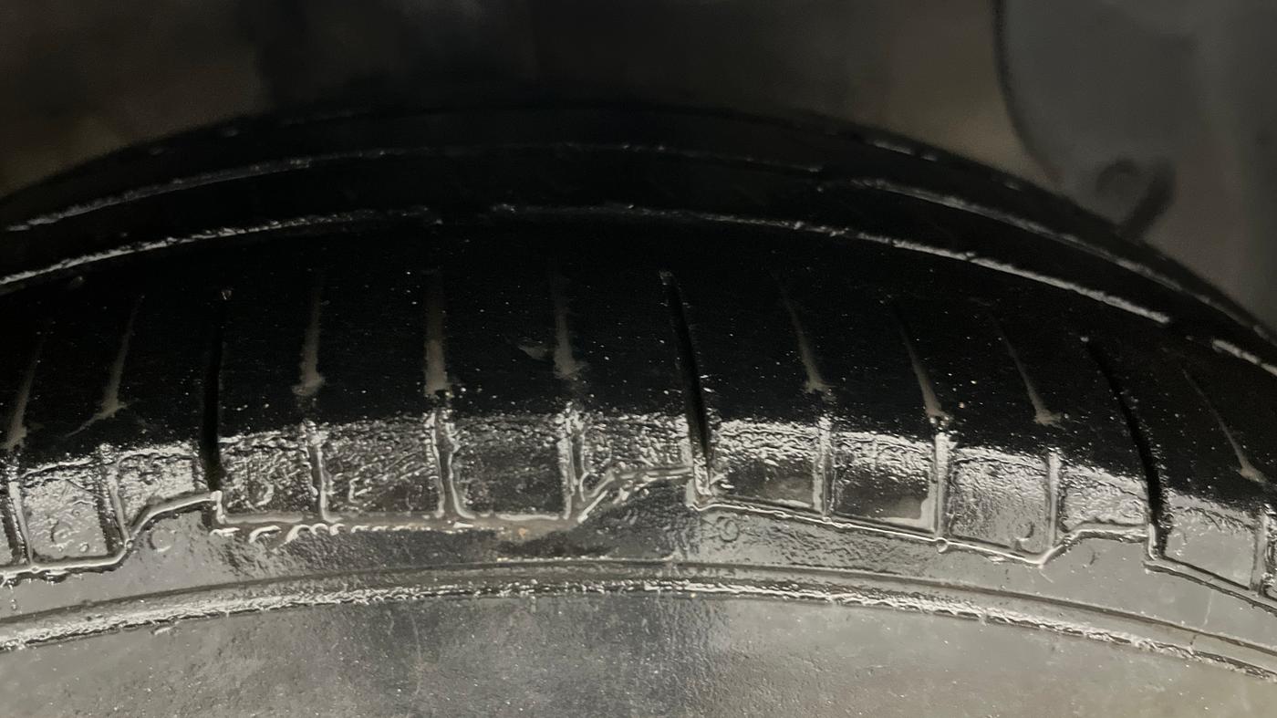 2014 Hyundai Xcent S (O) 1.2, Petrol, Manual, 90,313 km, Right Front Tyre Tread