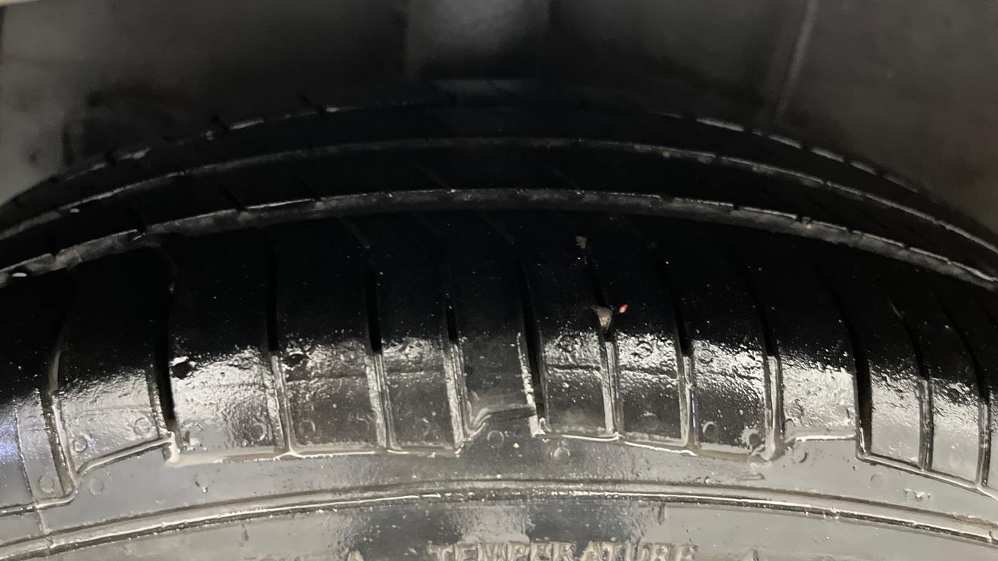 2014 Hyundai Xcent S (O) 1.2, Petrol, Manual, 90,313 km, Right Rear Tyre Tread