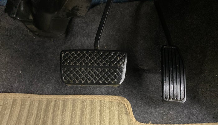 2017 Honda Brio VX AT, Petrol, Automatic, 55,259 km, Pedals