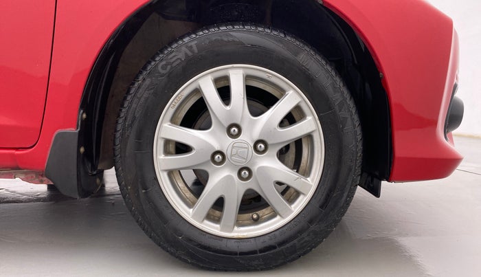 2017 Honda Brio VX AT, Petrol, Automatic, 55,259 km, Right Front Wheel