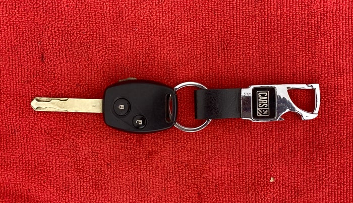 2017 Honda Brio VX AT, Petrol, Automatic, 55,259 km, Key Close Up