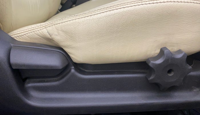 2015 Hyundai Verna FLUIDIC 4S 1.6 VTVT S(O), Petrol, Manual, 67,268 km, Driver Side Adjustment Panel