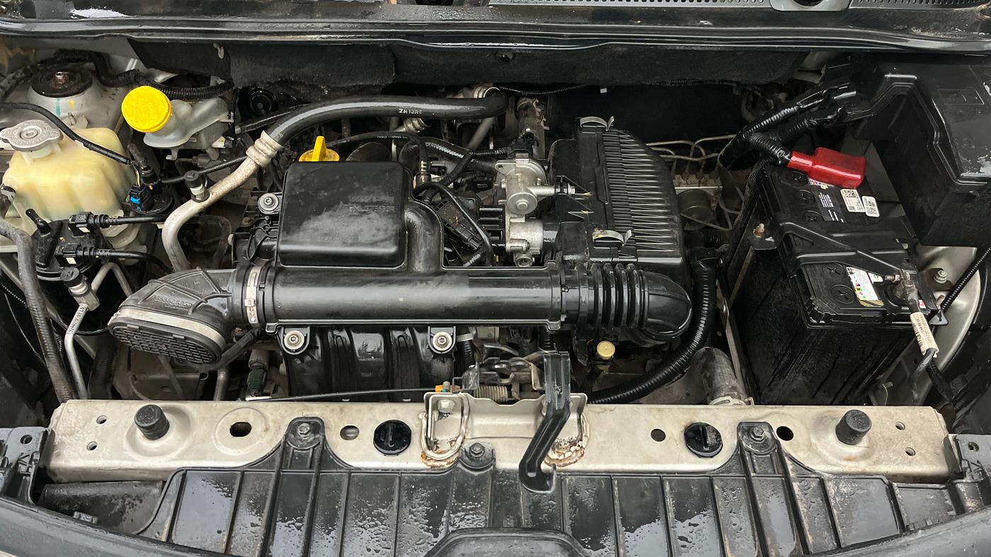 2020 Renault TRIBER RXZ, Petrol, Manual, 80,447 km, Engine View