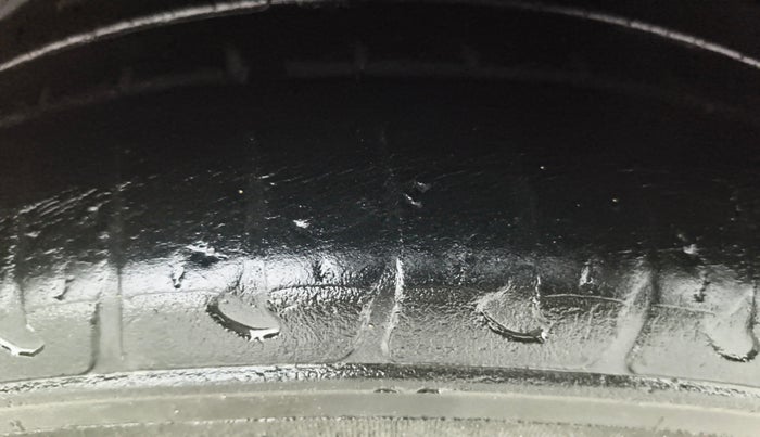 2017 Hyundai Grand i10 ASTA AT 1.2 KAPPA VTVT, Petrol, Automatic, 37,468 km, Left Rear Tyre Tread
