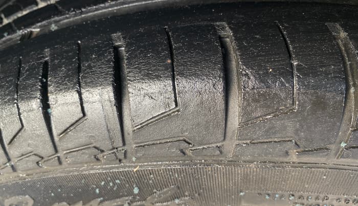 2021 Tata NEXON XZ PLUS PETROL SUNROOF, Petrol, Manual, 1,39,803 km, Left Rear Tyre Tread