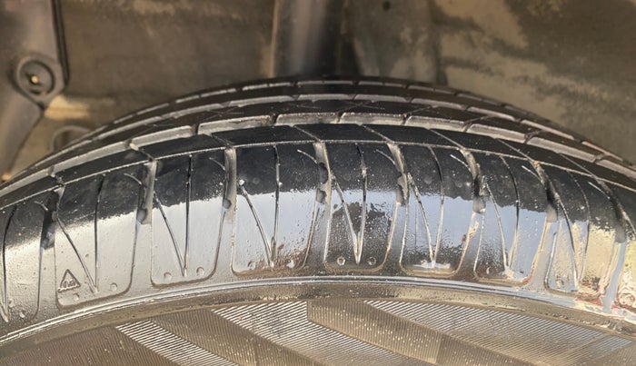 2022 KIA SONET HTX 1.0 IMT, Petrol, Manual, 23,334 km, Right Rear Tyre Tread