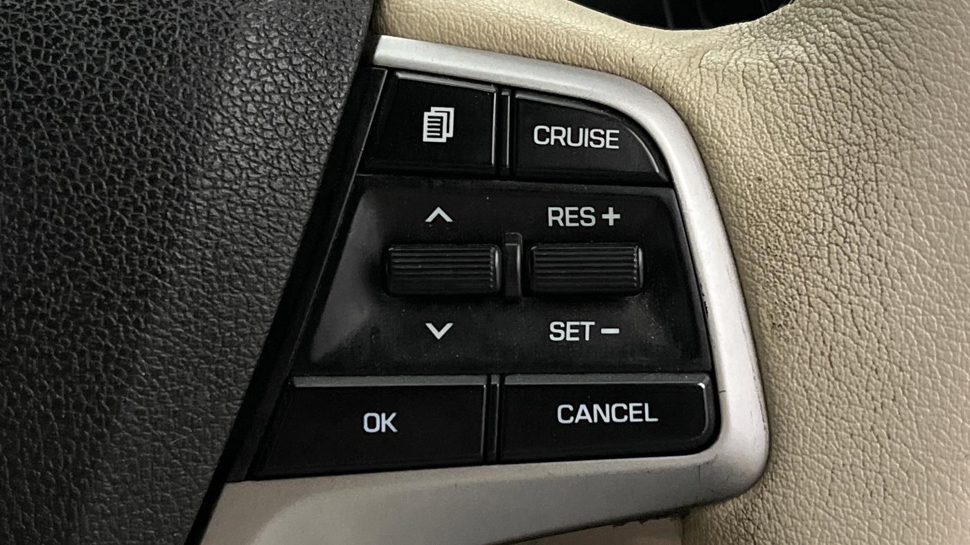 2022 Hyundai Verna SX 1.5 VTVT, Petrol, Manual, 36,069 km, Adaptive Cruise Control