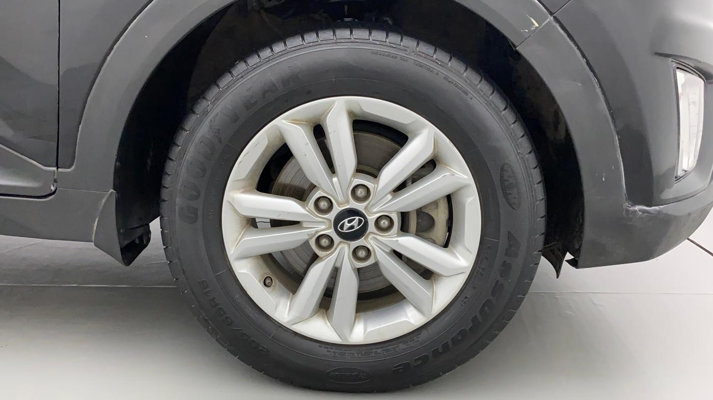 2016 Hyundai Creta SX PLUS AT 1.6 DIESEL, Diesel, Automatic, 77,837 km, Right Front Wheel