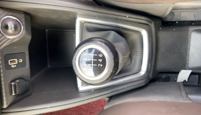 2019 Nissan Kicks XV PREMIUM (O) DIESEL, Diesel, Manual, 55,532 km, Gear Lever