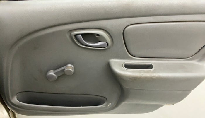 2010 Maruti Alto LXI, Petrol, Manual, 51,063 km, Driver Side Door Panels Control