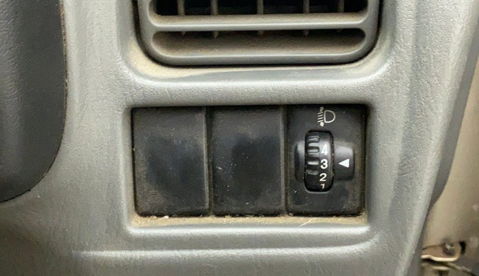 2010 Maruti Alto LXI, Petrol, Manual, 51,063 km, Dashboard - Headlight height adjustment not working