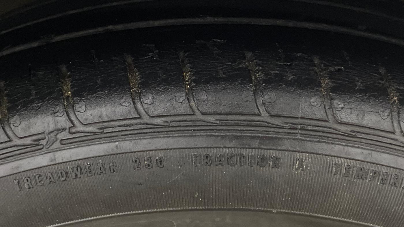 2022 Tata TIGOR XZ PLUS PETROL, Petrol, Manual, 43,484 km, Right Front Tyre Tread