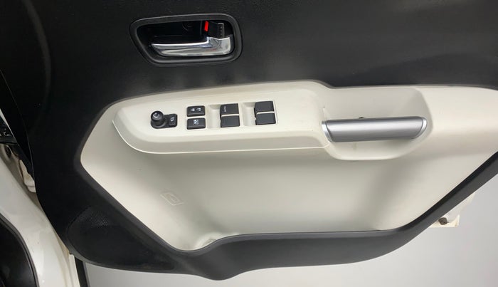 2022 Maruti IGNIS ALPHA 1.2 AMT, Petrol, Automatic, 42,509 km, Driver Side Door Panels Control