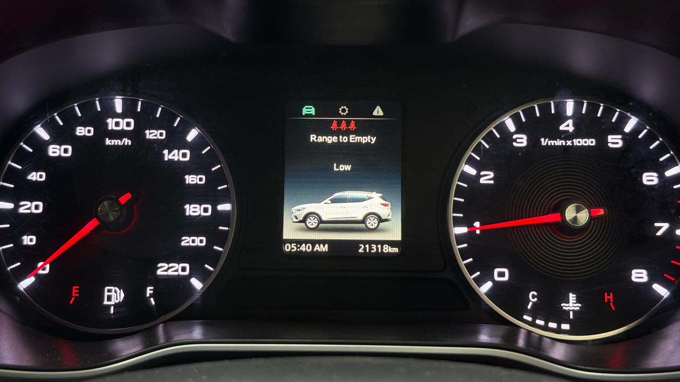 2024 MG ASTOR Sprint 1.5 MT (Ivory), Petrol, Manual, 21,318 km, Odometer Image