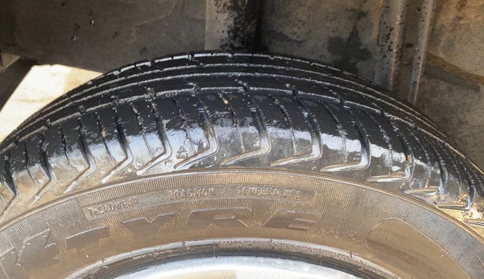 2017 Datsun Redi Go T (O), Petrol, Manual, 55,449 km, Right Rear Tyre Tread