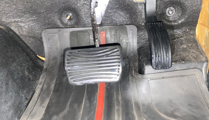 2023 Mahindra Thar LX P 2WD AT HT, Petrol, Automatic, 12,425 km, Pedals